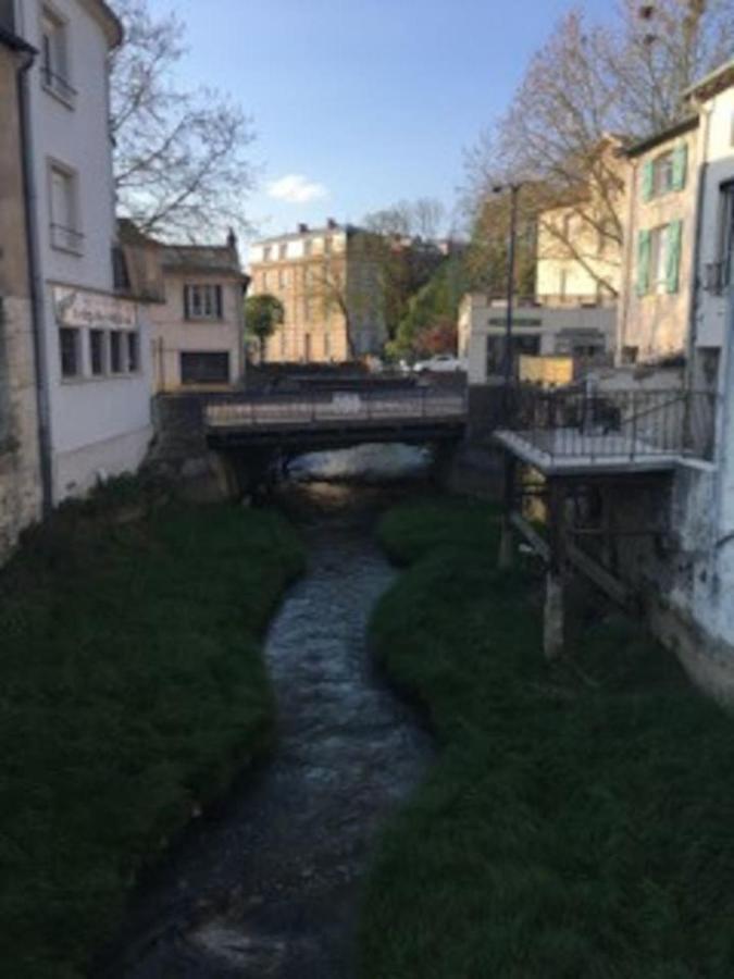 Au Chevet Des Canaux De Verdun Екстер'єр фото